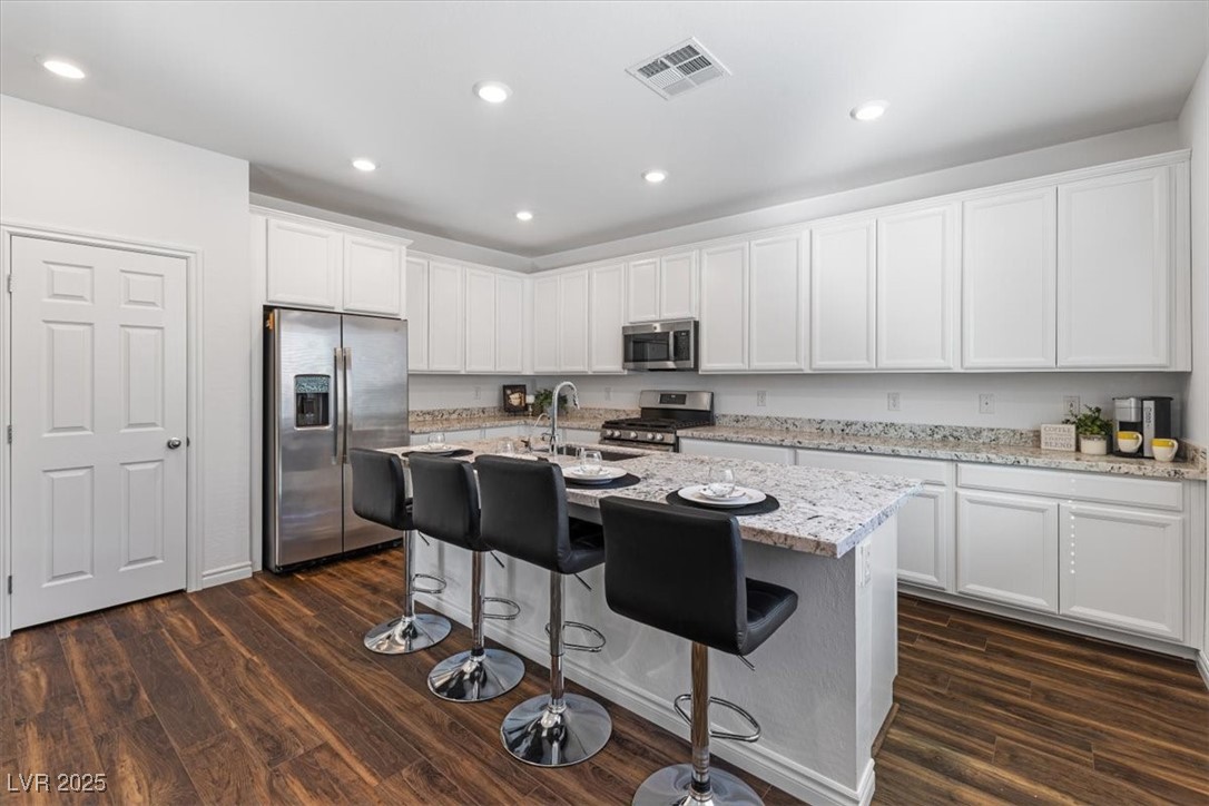 2740 Aldine Court
