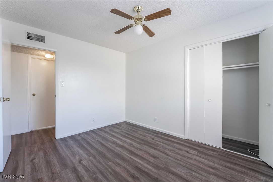 6121 Fairwood Circle