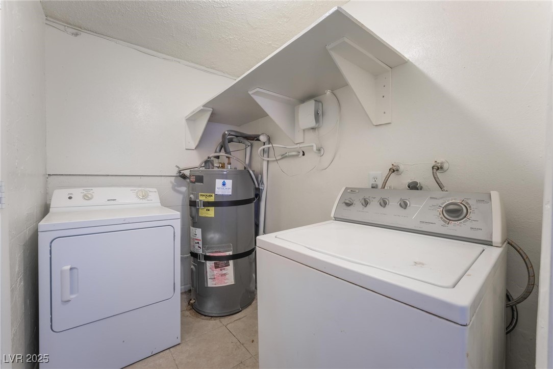 6121 Fairwood Circle
