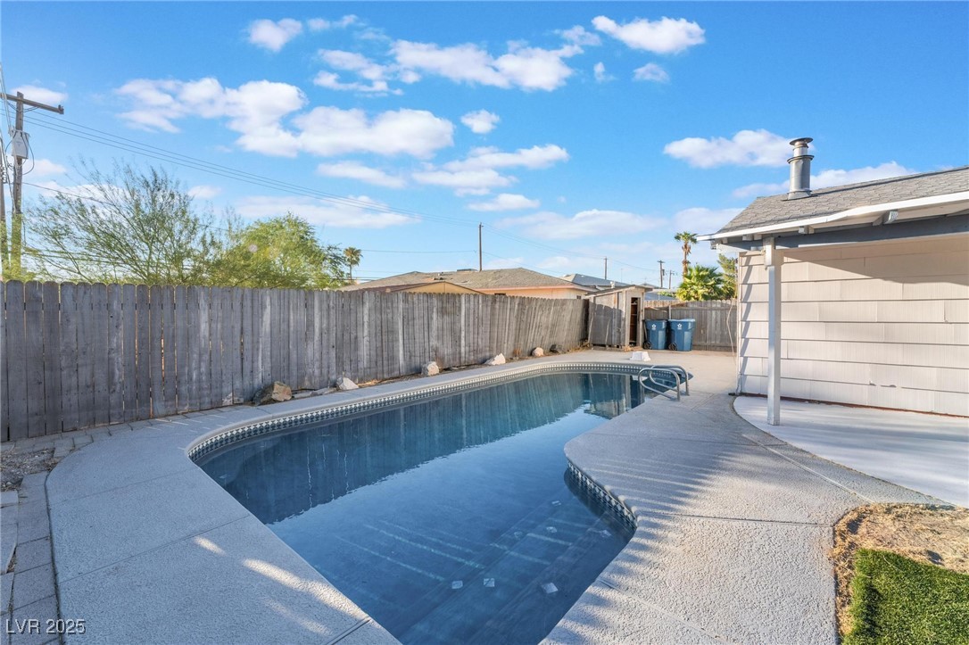 6121 Fairwood Circle