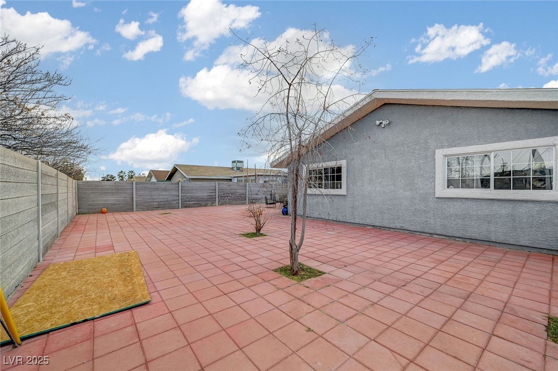 4102 Calimesa Street