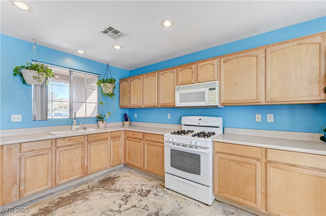 3193 Emerald Creek Drive