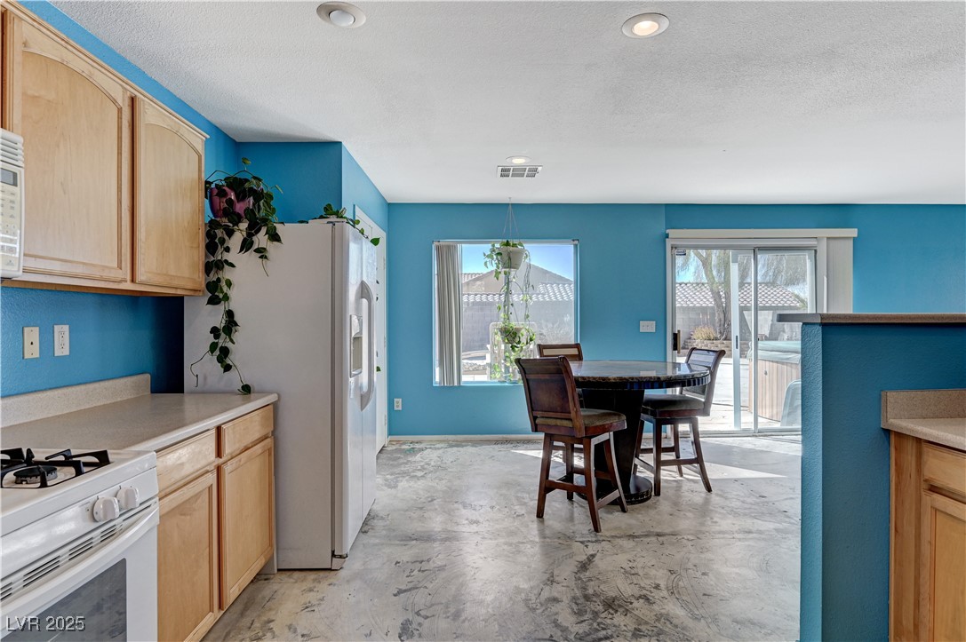 3193 Emerald Creek Drive