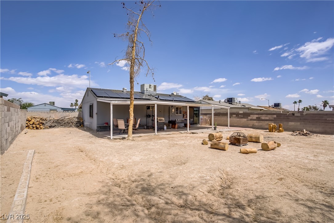 5463 Waltham Lane