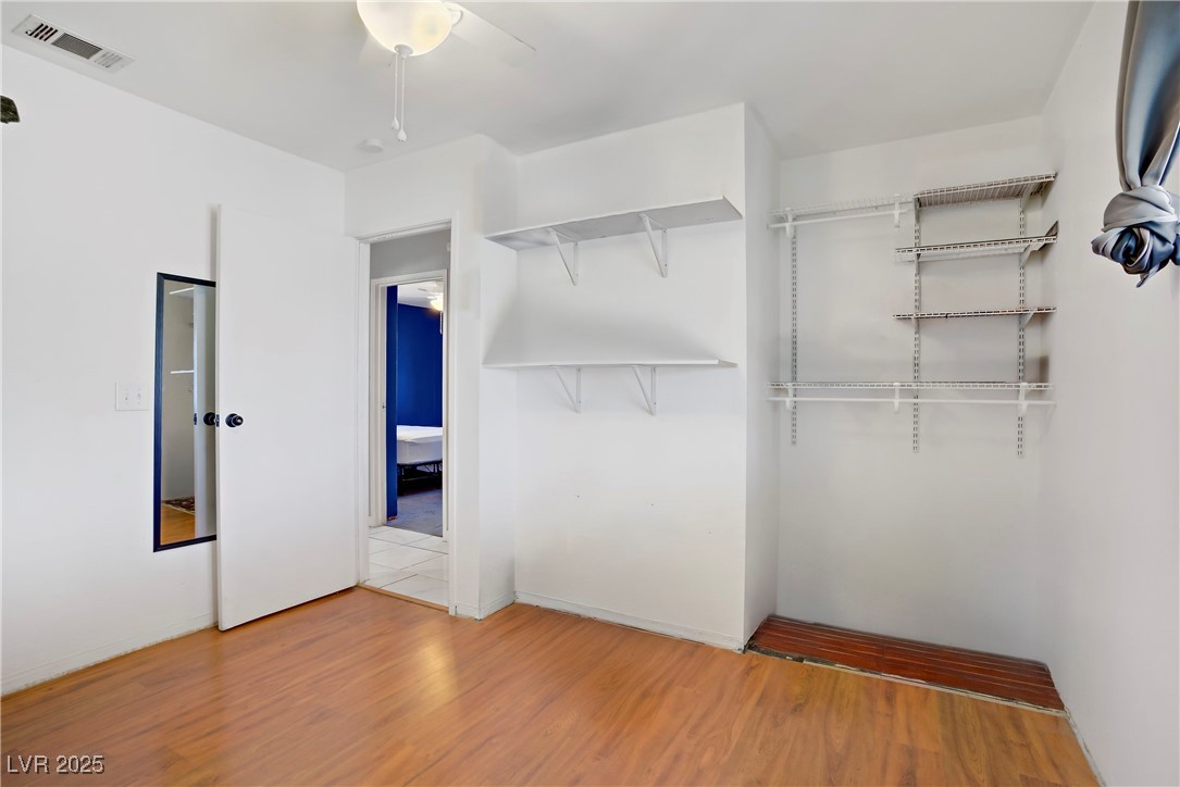 5463 Waltham Lane