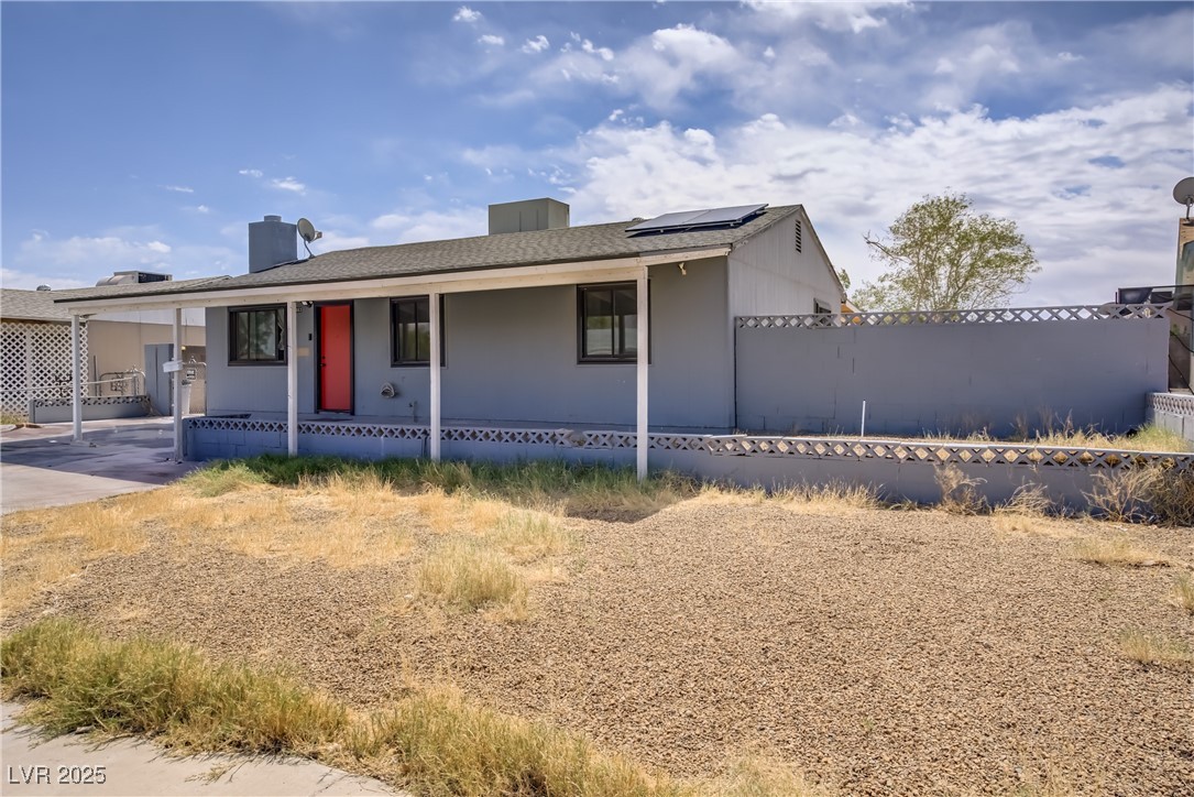 5463 Waltham Lane