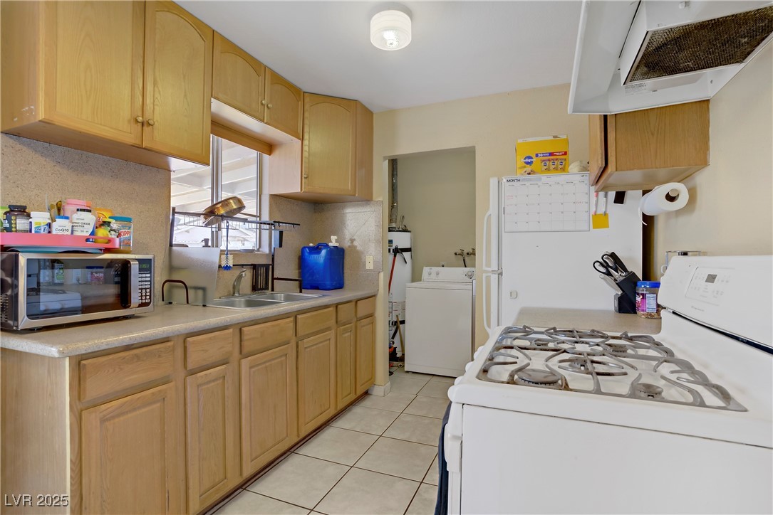 5463 Waltham Lane