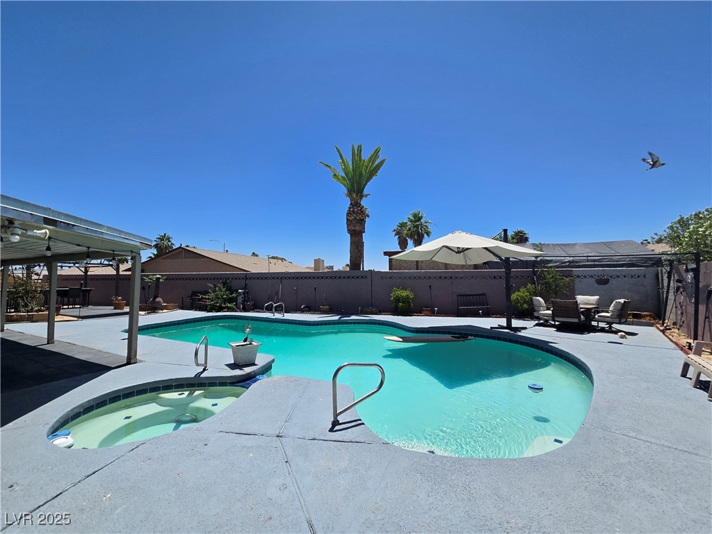 4823 El Tesoro Avenue