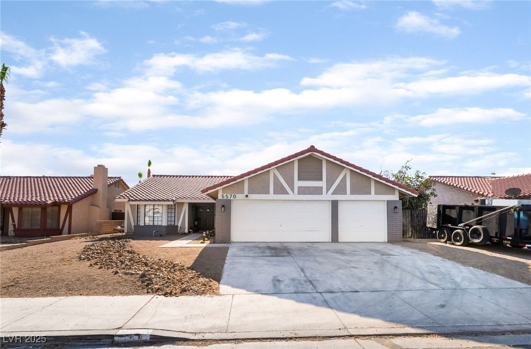 5570 Palm Street