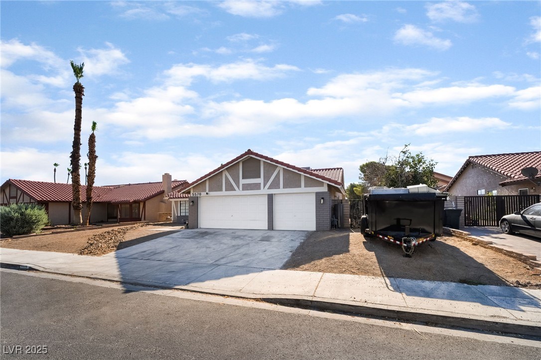 5570 Palm Street