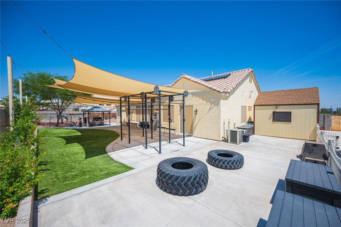 3191 Redwood Street
