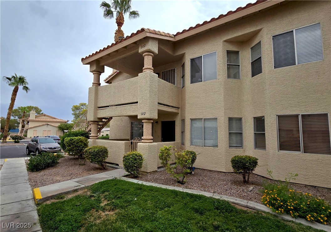 1309 Pinto Rock Lane 102