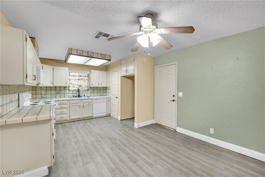 4746 Yuma Avenue