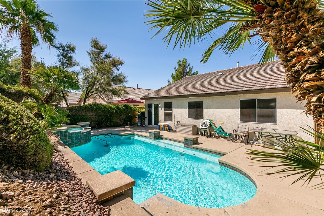 2764 Echo Springs Street