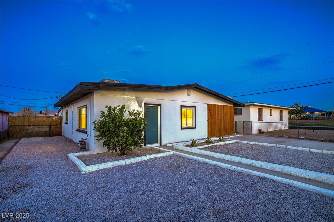 1202 Ivy Lane