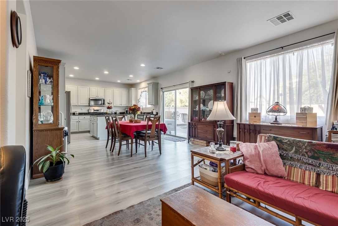 3764 Prairie Orchid Avenue