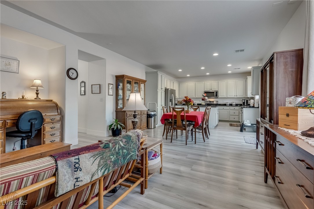 3764 Prairie Orchid Avenue