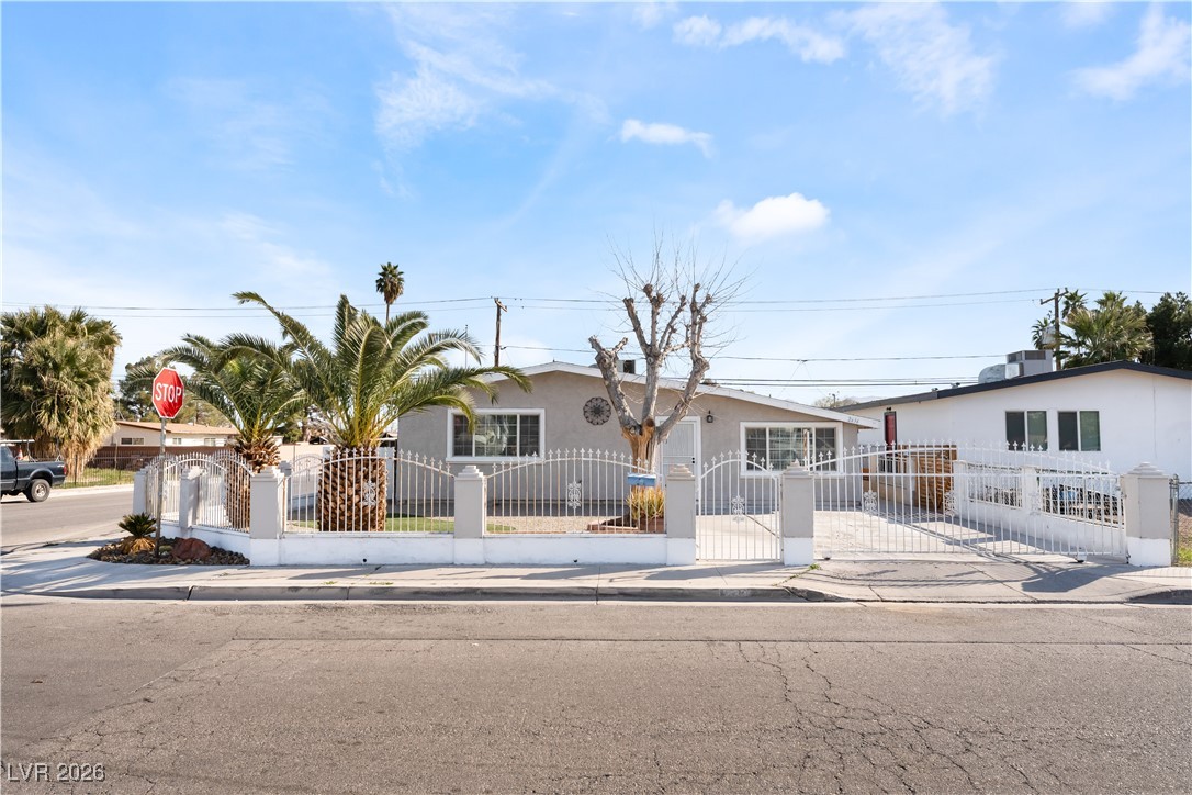 2636 Saint George Street