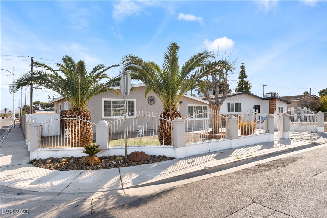 2636 Saint George Street