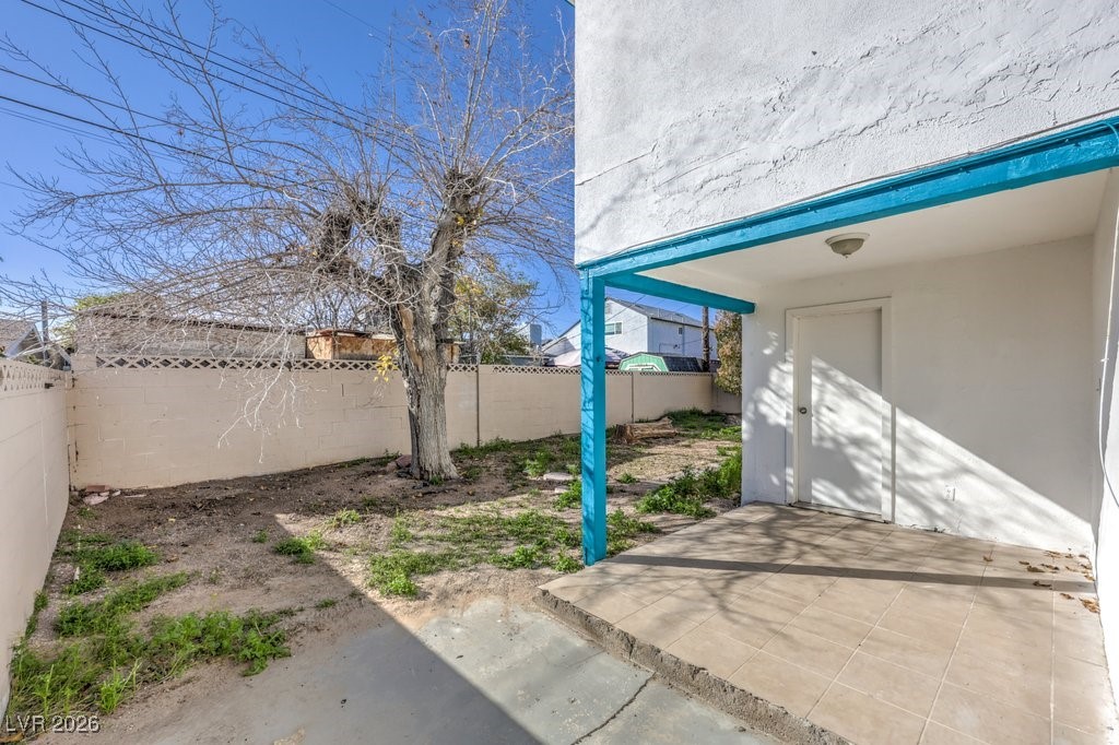 5401 Longridge Avenue