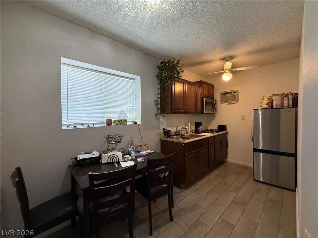 4754 El Pasada Lane