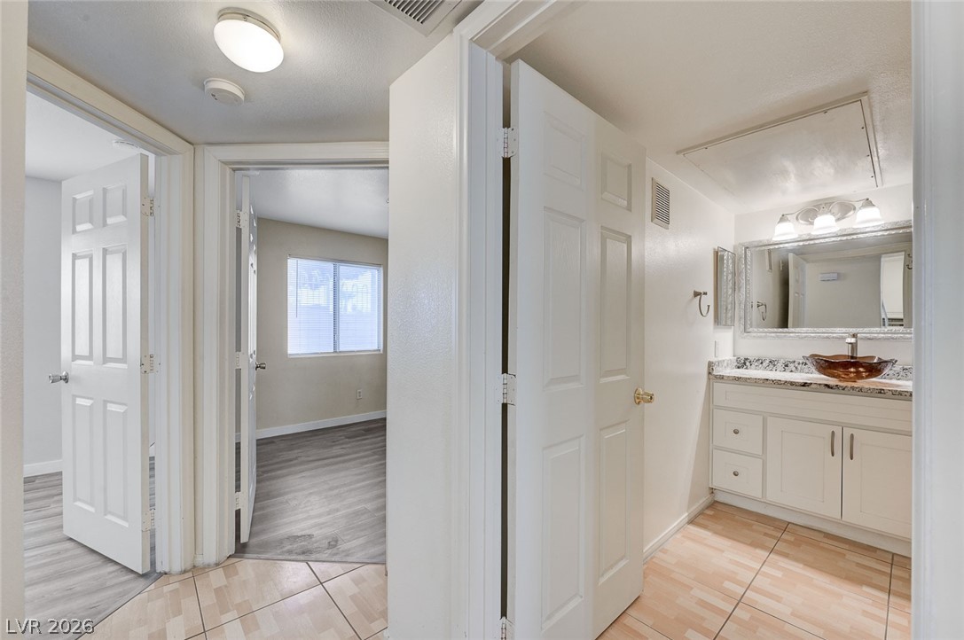 2102 Sleepy Court