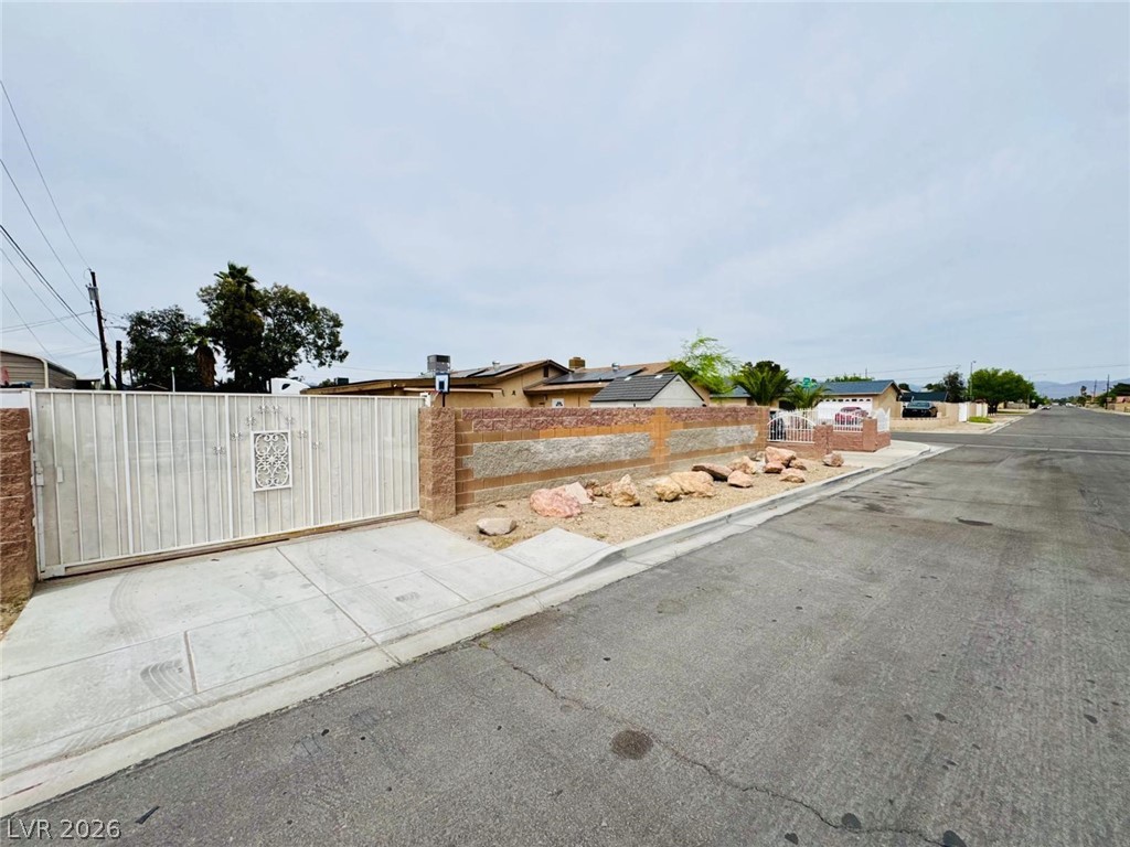 4679 East Cleveland Avenue