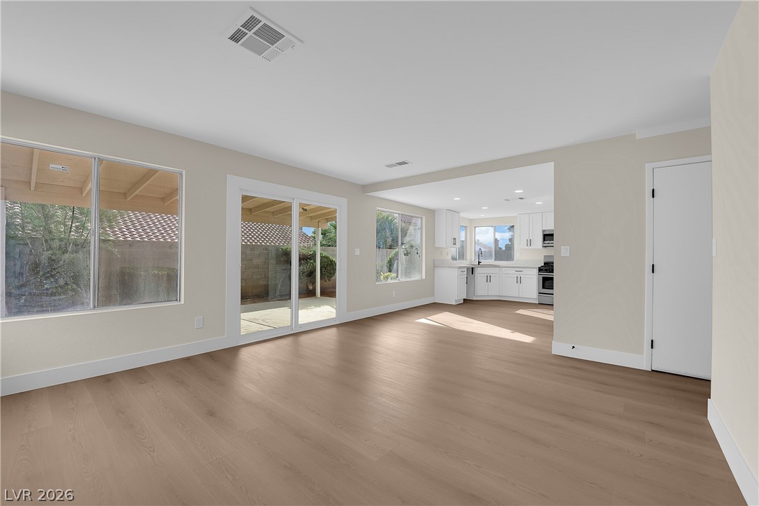 5904 Red Ridge Circle