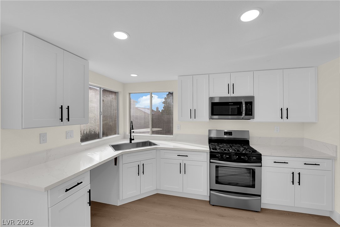 5904 Red Ridge Circle