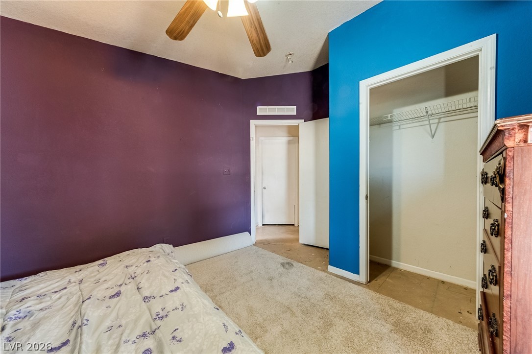 5423 North Sir Richard Drive