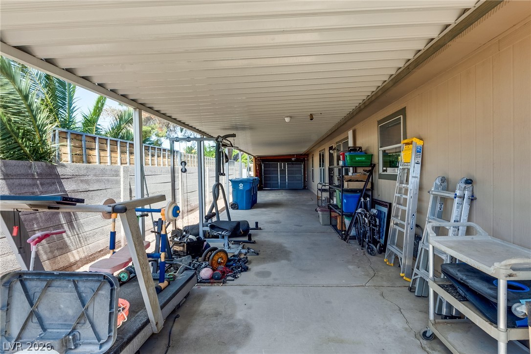 5423 North Sir Richard Drive