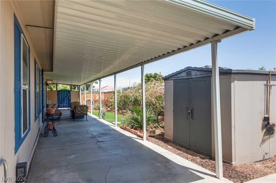 5423 North Sir Richard Drive