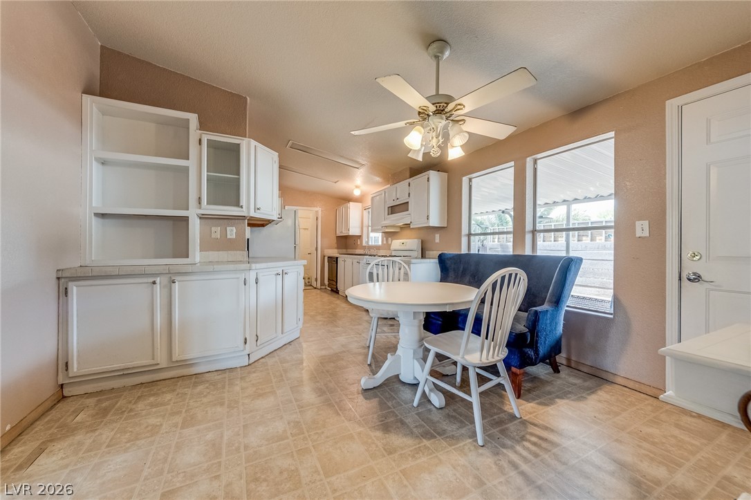 5423 North Sir Richard Drive