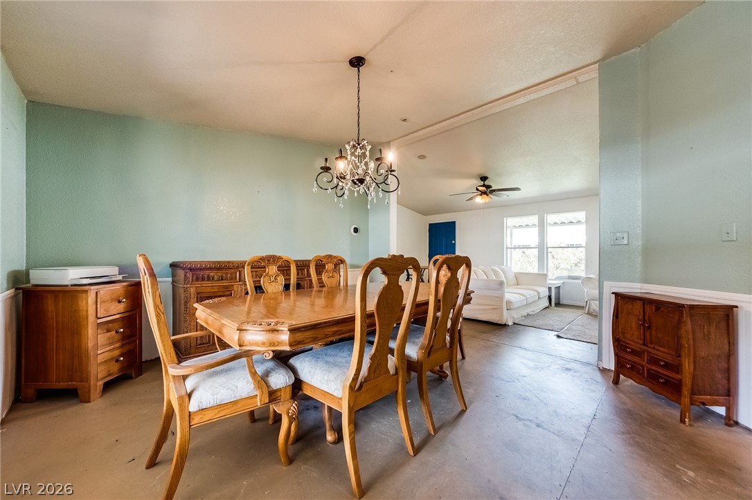 5423 North Sir Richard Drive