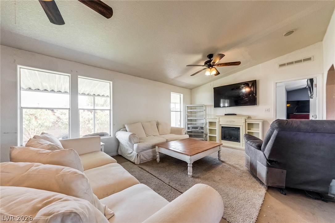 5423 North Sir Richard Drive