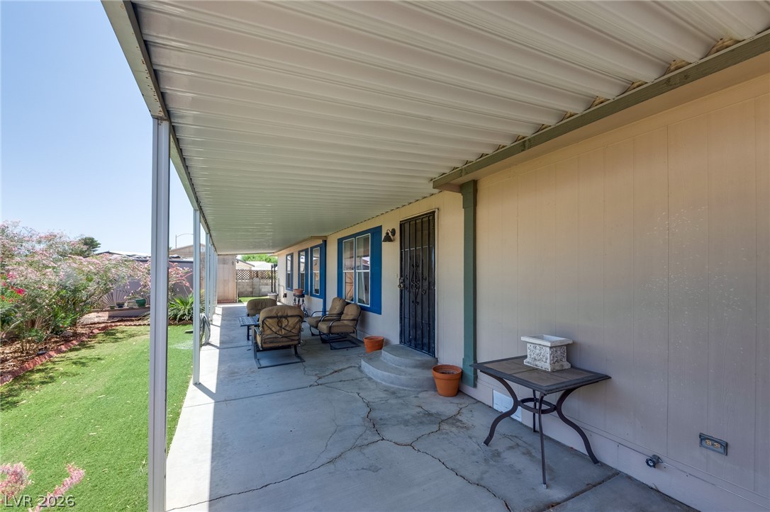 5423 North Sir Richard Drive