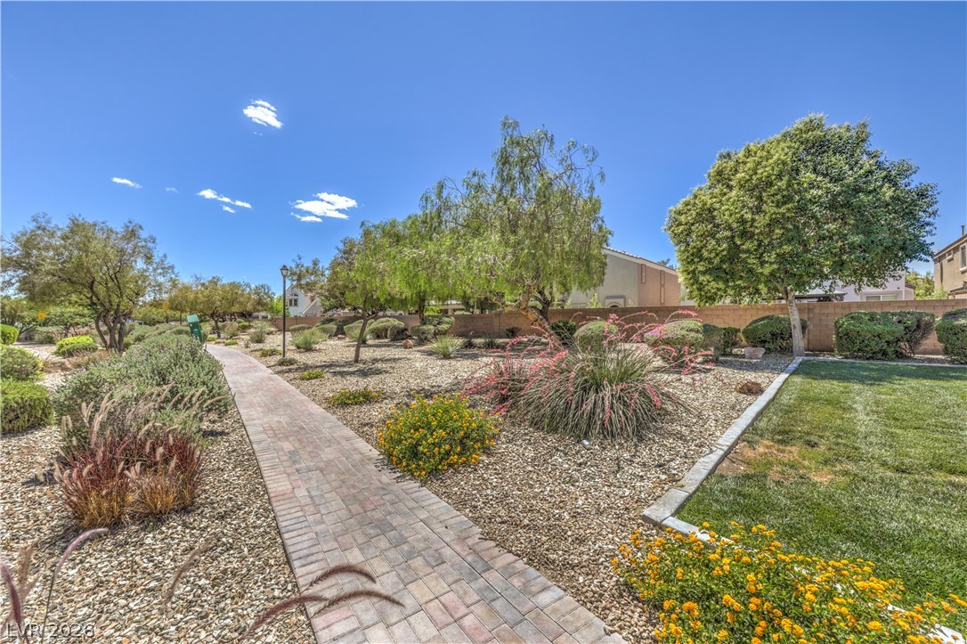 5529 Meridian Rain Street