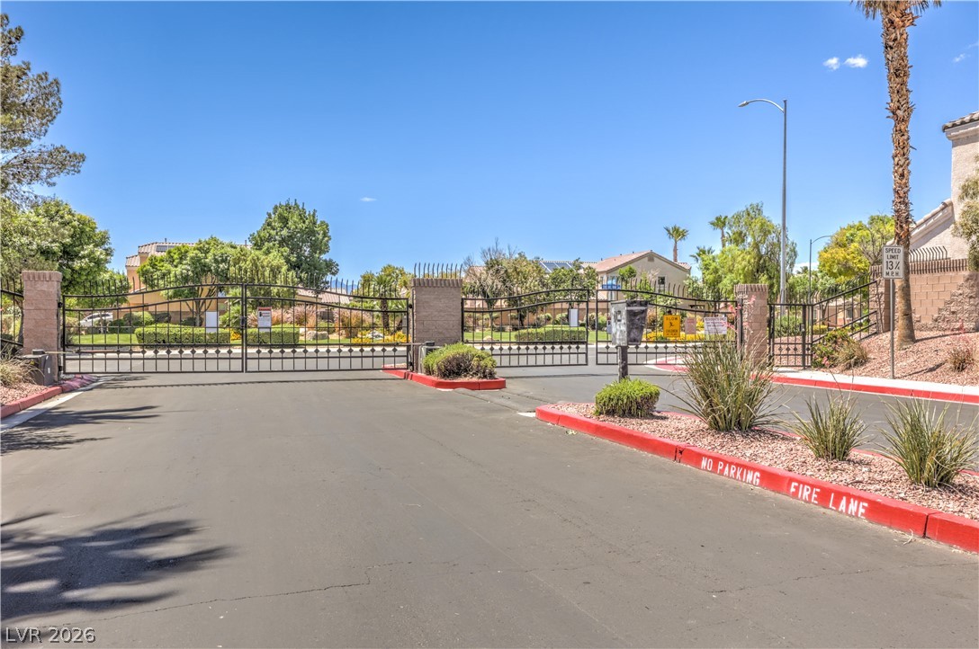5529 Meridian Rain Street