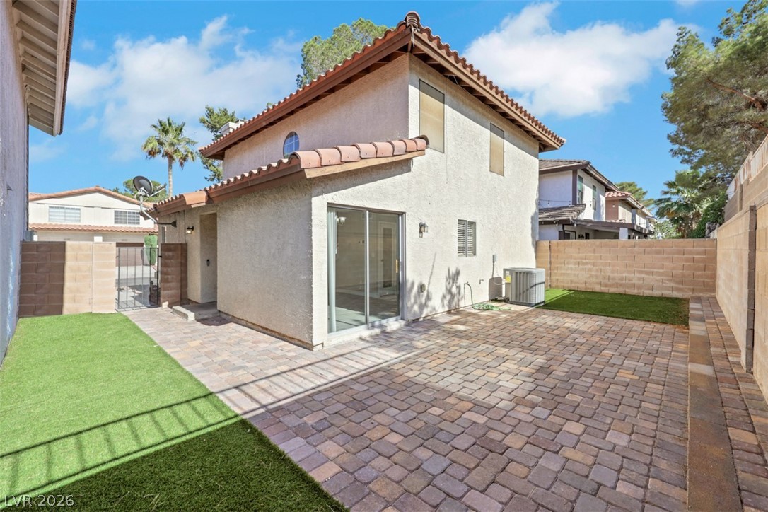 115 Blackberry Lane
