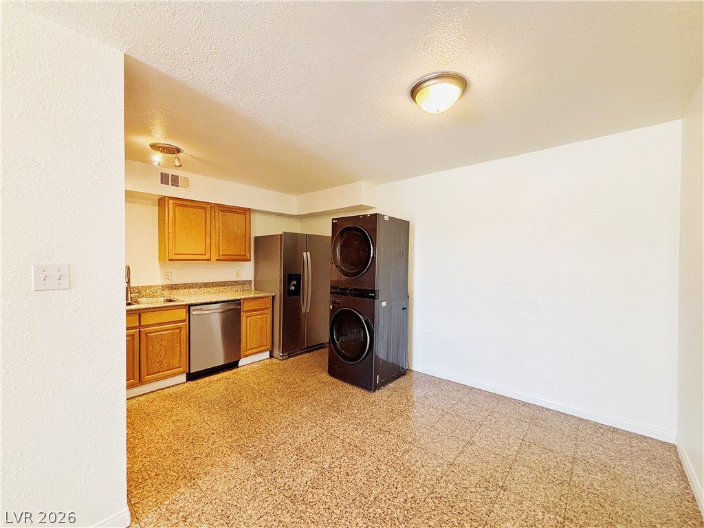 6108 Preston Circle