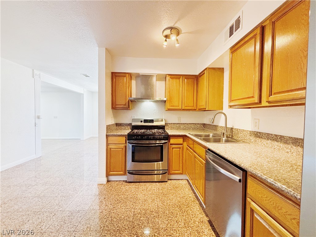 6108 Preston Circle