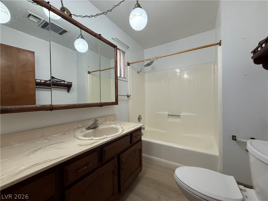 1560 Rocking Horse Drive