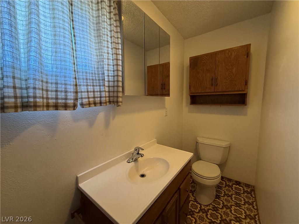 1560 Rocking Horse Drive