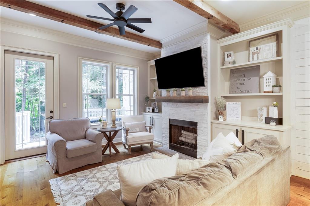804 Old Plank Square