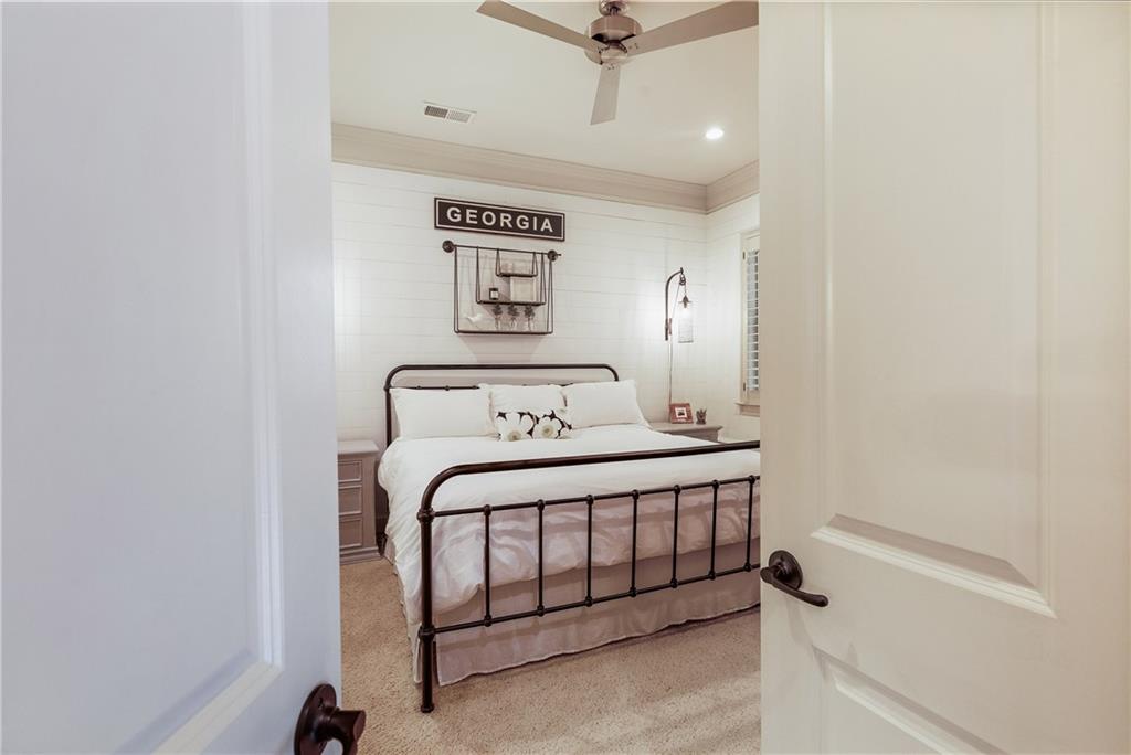 804 Old Plank Square