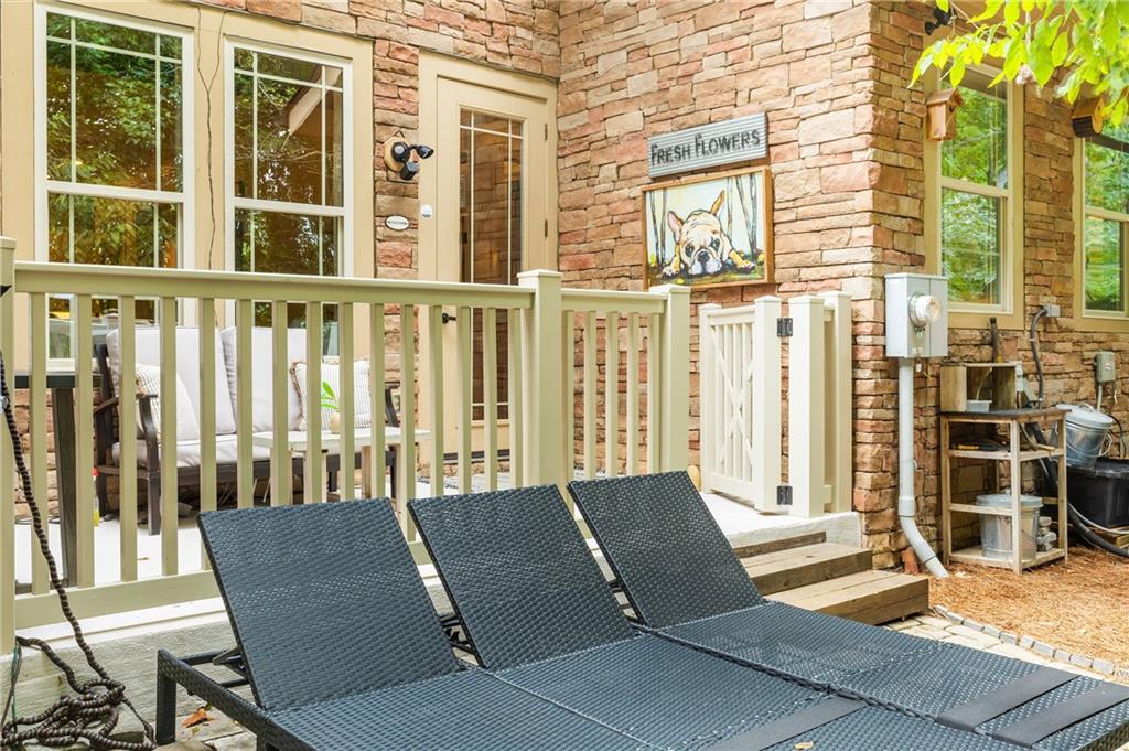 804 Old Plank Square