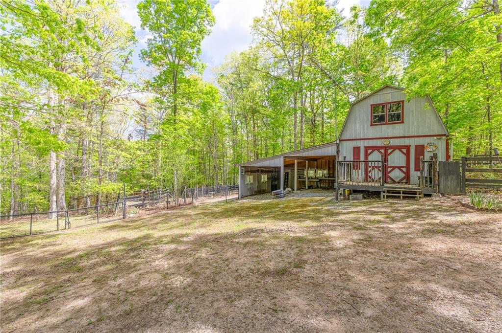 847 N Quail Trail