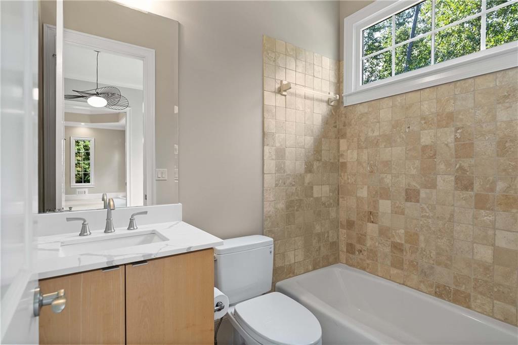 5027 Green Pine Drive