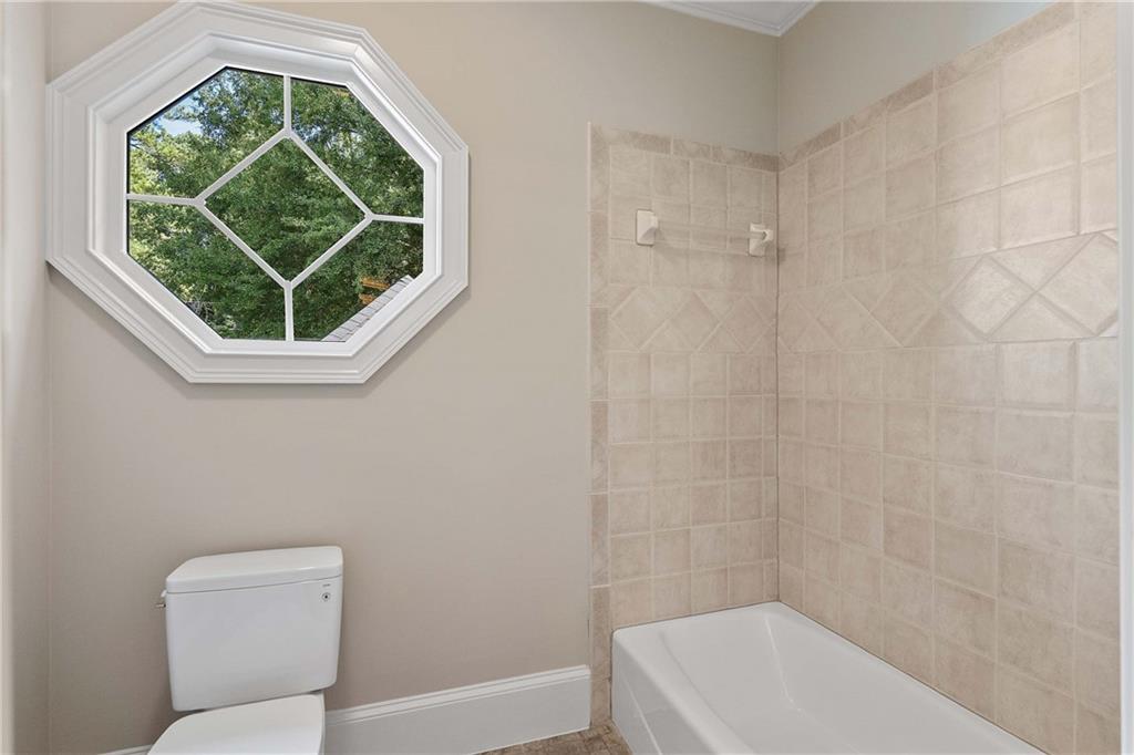 5027 Green Pine Drive