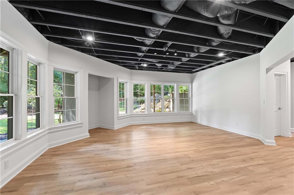 5027 Green Pine Drive